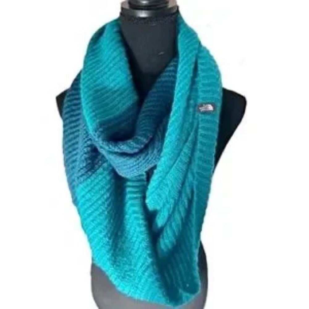 Brand NWT North Face blue Flamenco scarf